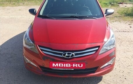 Hyundai Solaris II рестайлинг, 2016 год, 1 000 000 рублей, 3 фотография