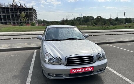 Hyundai Sonata IV рестайлинг, 2005 год, 695 000 рублей, 1 фотография