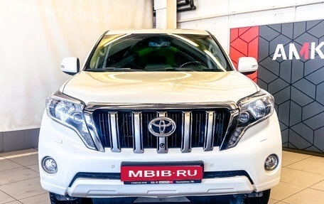 Toyota Land Cruiser Prado 150 рестайлинг 2, 2015 год, 4 003 200 рублей, 3 фотография