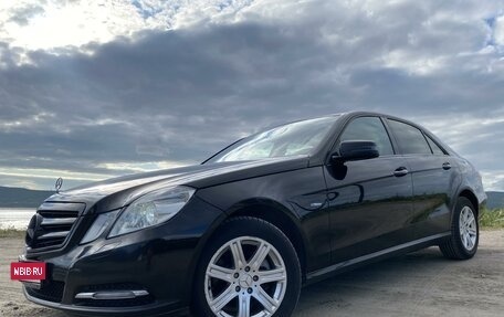 Mercedes-Benz E-Класс, 2011 год, 1 650 000 рублей, 2 фотография