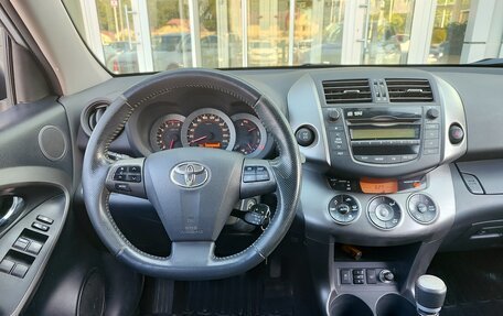 Toyota RAV4, 2011 год, 1 650 000 рублей, 6 фотография