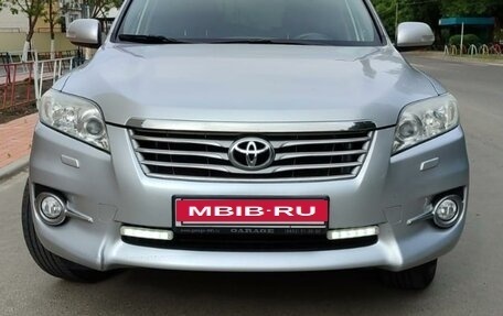 Toyota RAV4, 2011 год, 1 650 000 рублей, 2 фотография