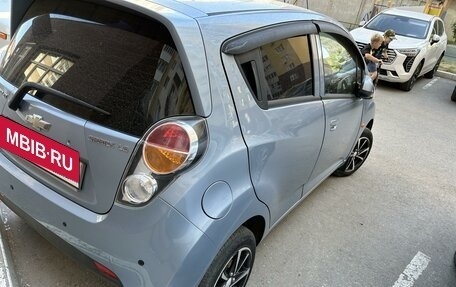 Chevrolet Spark III, 2011 год, 659 000 рублей, 2 фотография