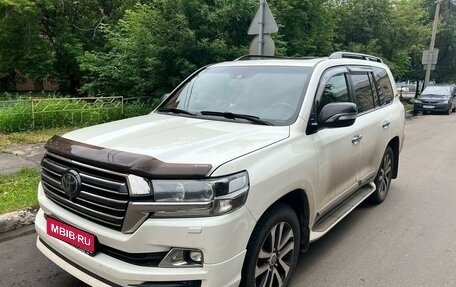 Toyota Land Cruiser 200, 2018 год, 7 100 000 рублей, 1 фотография