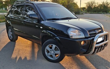 Hyundai Tucson III, 2006 год, 850 000 рублей, 2 фотография