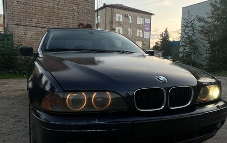 BMW 5 серия, 2001 год, 600 000 рублей, 3 фотография