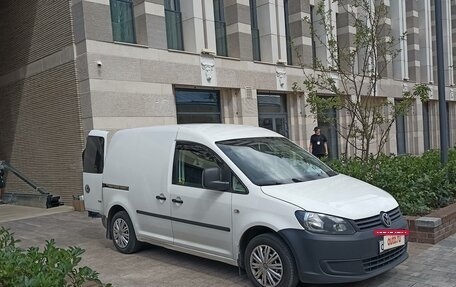 Volkswagen Caddy III рестайлинг, 2013 год, 880 000 рублей, 3 фотография