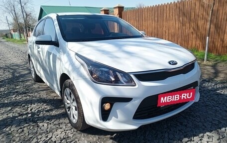 KIA Rio IV, 2019 год, 1 400 000 рублей, 2 фотография