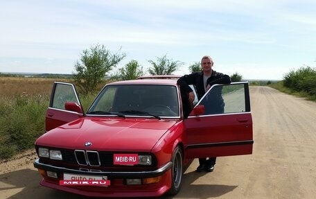 BMW 5 серия, 1983 год, 650 000 рублей, 7 фотография