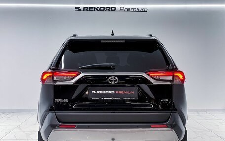 Toyota RAV4, 2020 год, 3 690 000 рублей, 9 фотография