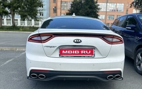 KIA Stinger I, 2018 год, 2 591 000 рублей, 2 фотография