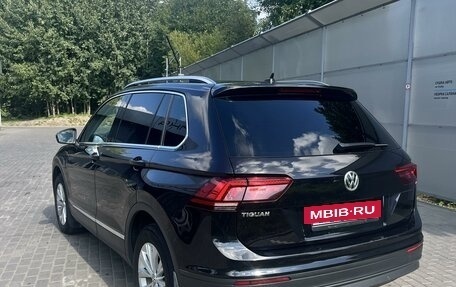 Volkswagen Tiguan II, 2017 год, 2 590 000 рублей, 8 фотография