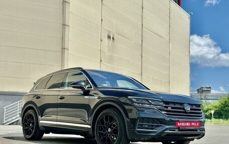 Volkswagen Touareg III, 2018 год, 5 800 000 рублей, 5 фотография