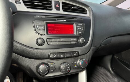 KIA cee'd III, 2014 год, 998 000 рублей, 15 фотография