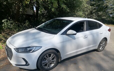 Hyundai Elantra VI рестайлинг, 2018 год, 1 650 000 рублей, 4 фотография