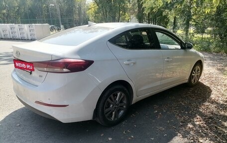 Hyundai Elantra VI рестайлинг, 2018 год, 1 650 000 рублей, 8 фотография