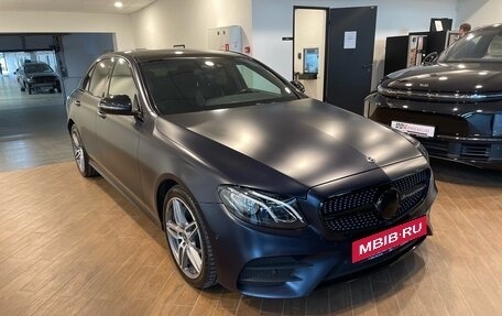 Mercedes-Benz E-Класс, 2019 год, 4 990 000 рублей, 3 фотография