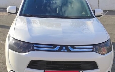 Mitsubishi Outlander III рестайлинг 3, 2013 год, 1 600 000 рублей, 1 фотография