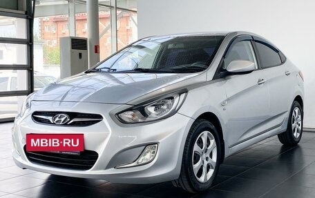 Hyundai Solaris II рестайлинг, 2013 год, 1 050 000 рублей, 2 фотография