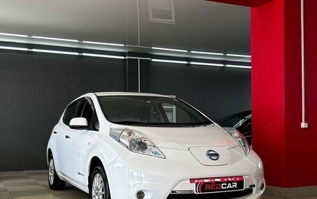 Nissan Leaf I, 2013 год, 635 000 рублей, 2 фотография