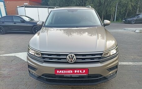 Volkswagen Tiguan II, 2017 год, 2 699 000 рублей, 5 фотография