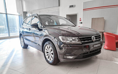 Volkswagen Tiguan II, 2019 год, 2 475 000 рублей, 3 фотография