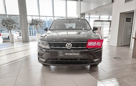 Volkswagen Tiguan II, 2019 год, 2 475 000 рублей, 2 фотография