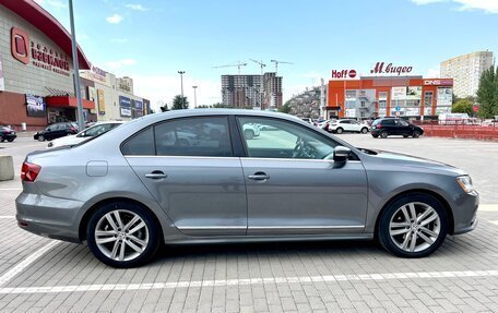 Volkswagen Jetta VI, 2016 год, 1 899 999 рублей, 4 фотография