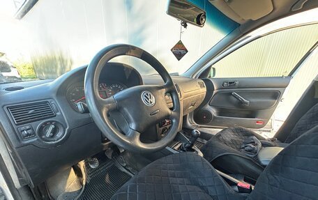 Volkswagen Golf IV, 2002 год, 390 000 рублей, 2 фотография