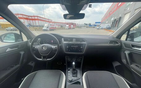 Volkswagen Tiguan II, 2019 год, 2 950 000 рублей, 10 фотография