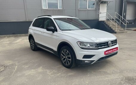 Volkswagen Tiguan II, 2019 год, 2 950 000 рублей, 4 фотография