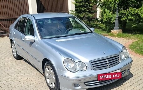 Mercedes-Benz C-Класс, 2005 год, 1 100 000 рублей, 3 фотография