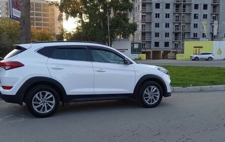 Hyundai Tucson III, 2018 год, 2 100 000 рублей, 6 фотография