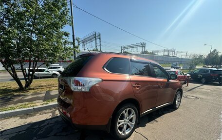 Mitsubishi Outlander III рестайлинг 3, 2012 год, 1 549 999 рублей, 4 фотография