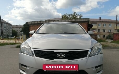 KIA cee'd I рестайлинг, 2010 год, 850 000 рублей, 2 фотография