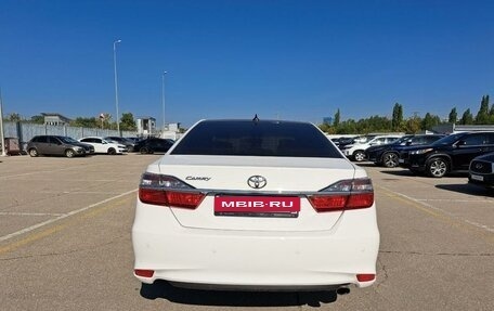 Toyota Camry, 2017 год, 2 250 000 рублей, 5 фотография