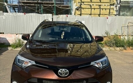 Toyota RAV4, 2016 год, 2 400 000 рублей, 4 фотография