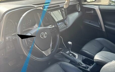 Toyota RAV4, 2016 год, 2 400 000 рублей, 9 фотография