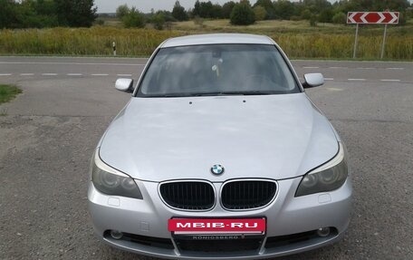 BMW 5 серия, 2004 год, 1 640 000 рублей, 5 фотография