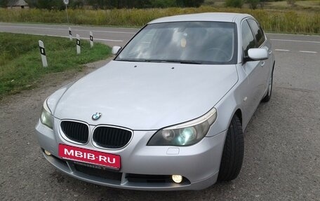 BMW 5 серия, 2004 год, 1 640 000 рублей, 2 фотография