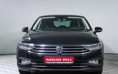 Volkswagen Passat B8 рестайлинг, 2020 год, 2 650 000 рублей, 2 фотография