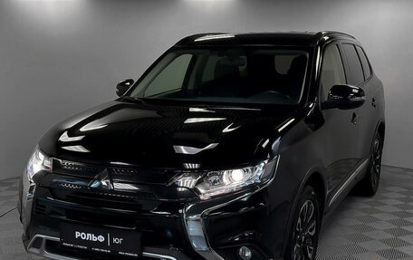 Mitsubishi Outlander III рестайлинг 3, 2022 год, 2 580 000 рублей, 15 фотография