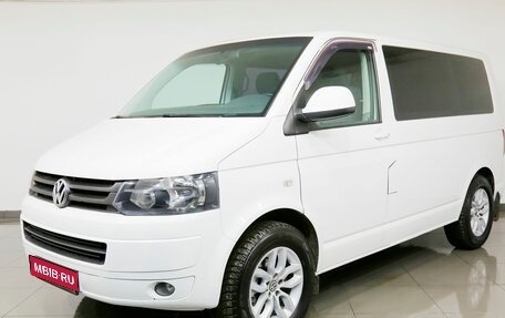 Volkswagen Caravelle T5, 2014 год, 2 095 000 рублей, 1 фотография