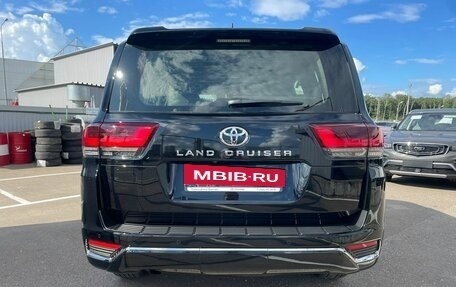 Toyota Land Cruiser, 2024 год, 17 400 000 рублей, 4 фотография