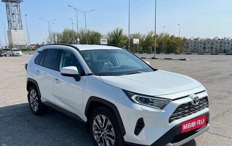 Toyota RAV4, 2022 год, 4 112 000 рублей, 3 фотография