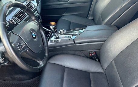 BMW 5 серия, 2013 год, 2 300 000 рублей, 13 фотография