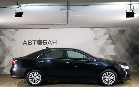 Toyota Camry, 2015 год, 1 859 000 рублей, 6 фотография