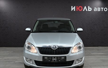 Skoda Fabia II, 2013 год, 890 000 рублей, 2 фотография