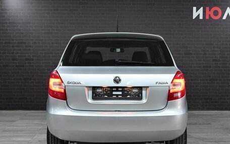 Skoda Fabia II, 2013 год, 890 000 рублей, 4 фотография