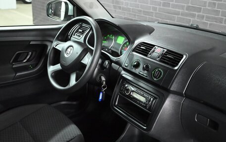 Skoda Fabia II, 2013 год, 890 000 рублей, 15 фотография